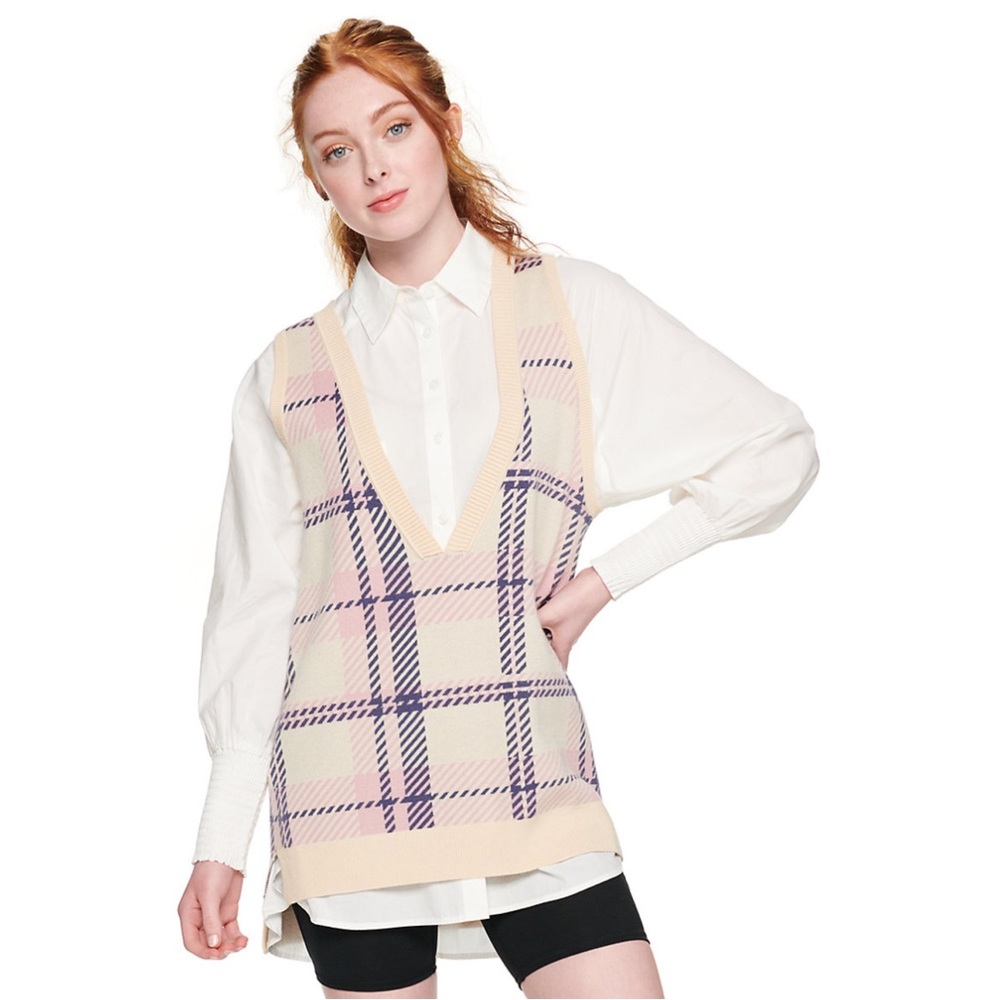 NWT SO Oversized Sweater Vest Pink Sand Juniors Size XL